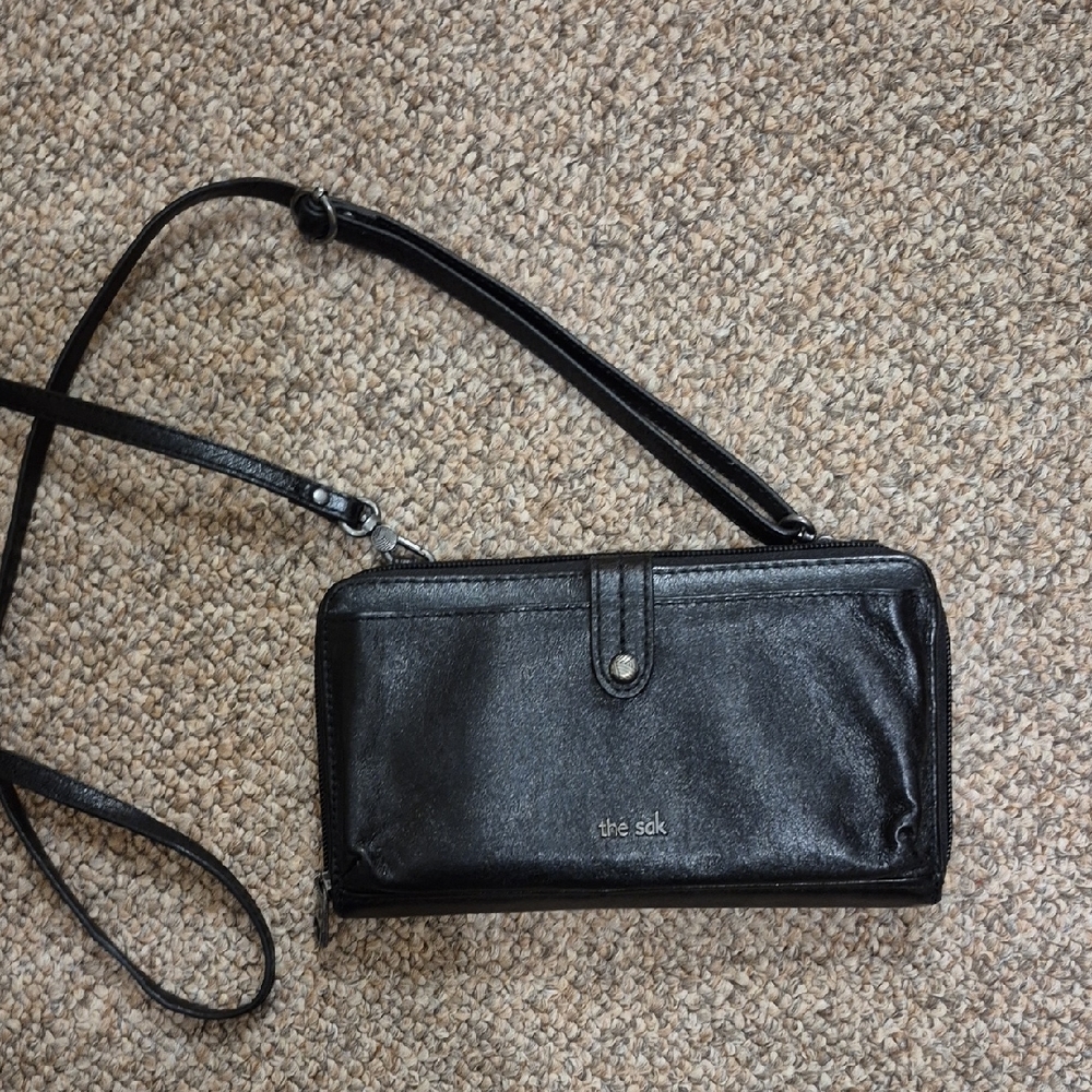 The Sak Black Crossbody Wallet/Purse EUC